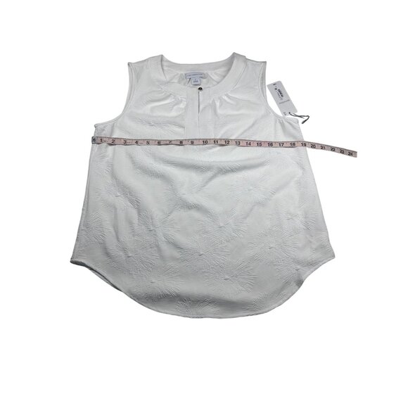 Liz Claiborne White Sleeveless Textured Blouse With Button Detail Size Small NWT - Picture 4 of 6